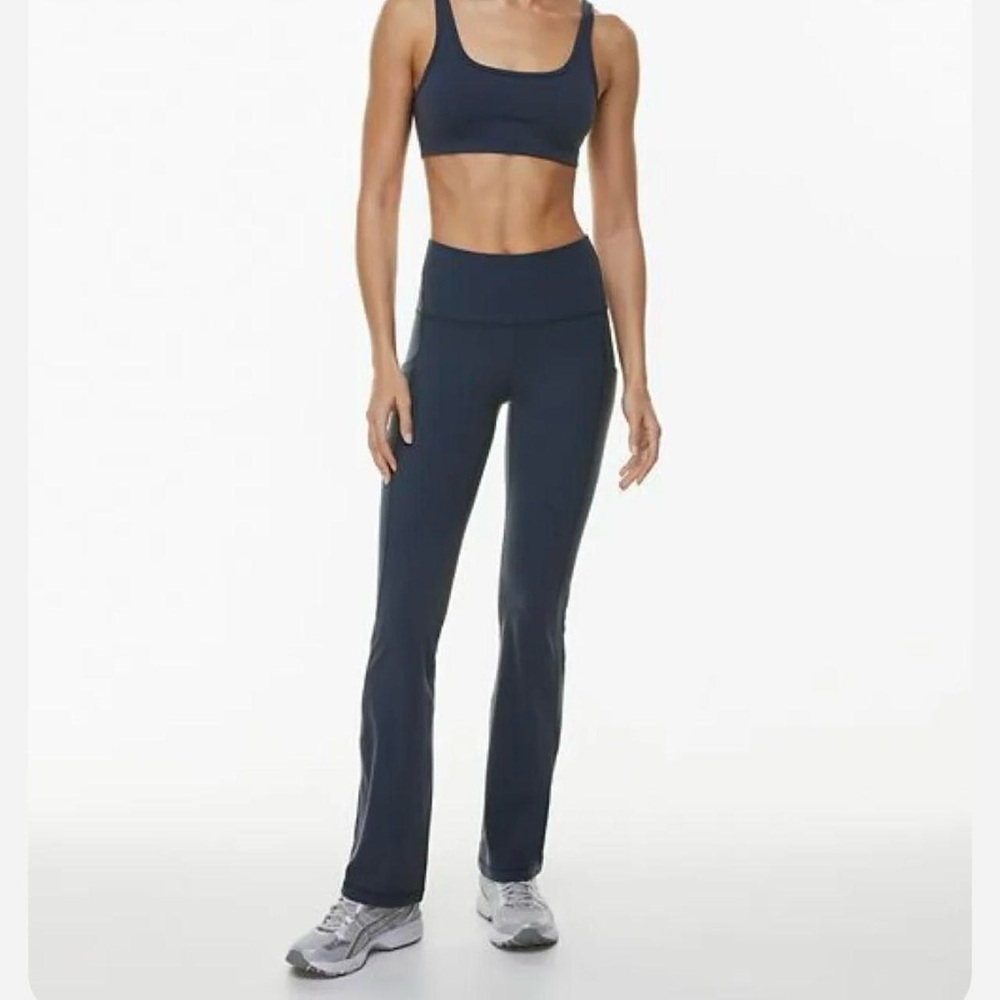 Aritzia Butter Navy Leggings💙